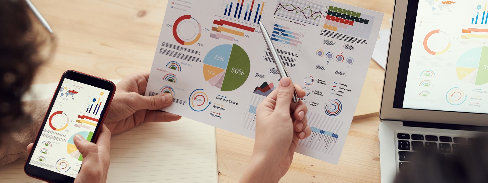 <h3>Integramos tus datos en la herramienta de business intelligence m&aacute;s potente para facilitar tu toma de decisiones.&nbsp;</h3>
