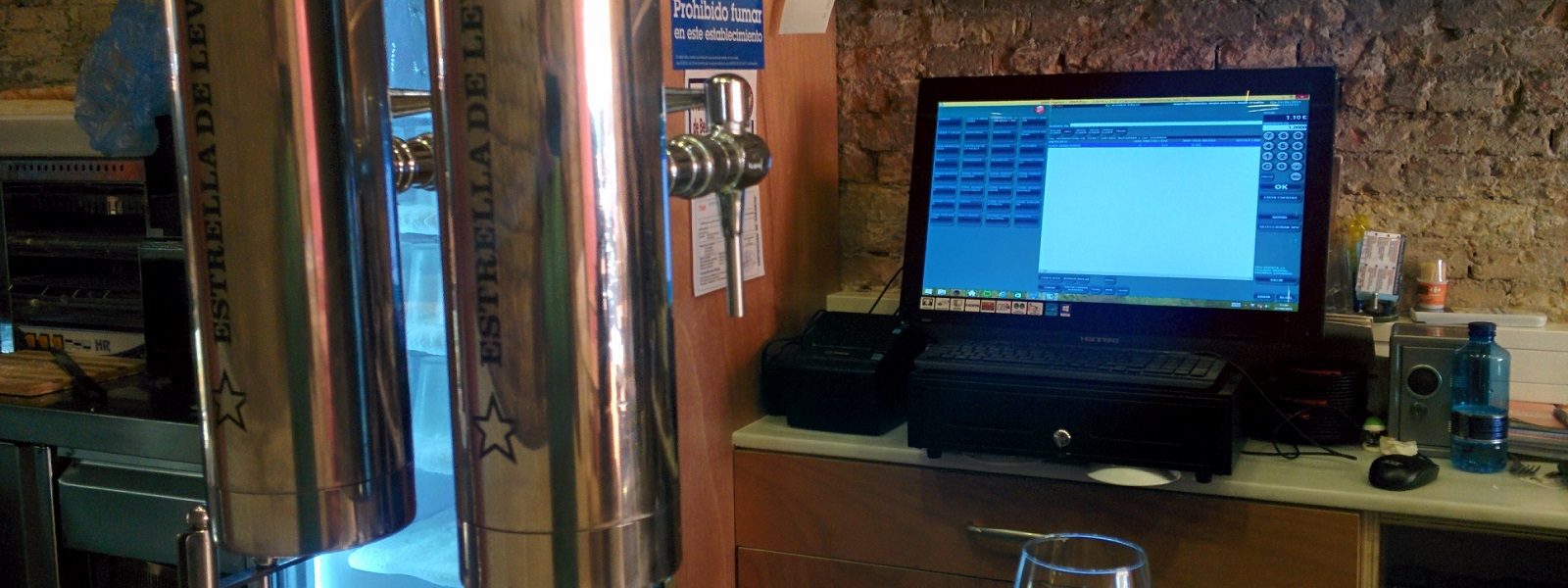 <h3>Programa&nbsp;de punto de venta&nbsp;con soporte a facturaci&oacute;n, caja, compras, redes de tiendas&nbsp;y control, en una terminal visual y t&aacute;ctil integrada.</h3>
